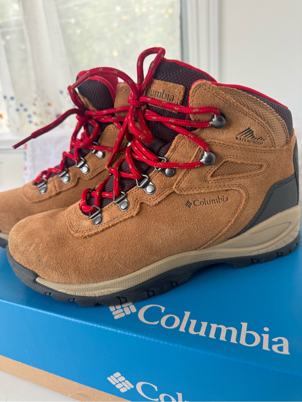 Columbia Tan Suede Hiking Boots with Red Laces